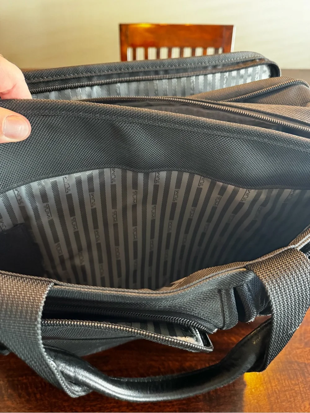 Tumi Alpha 2 Expandable Briefcase